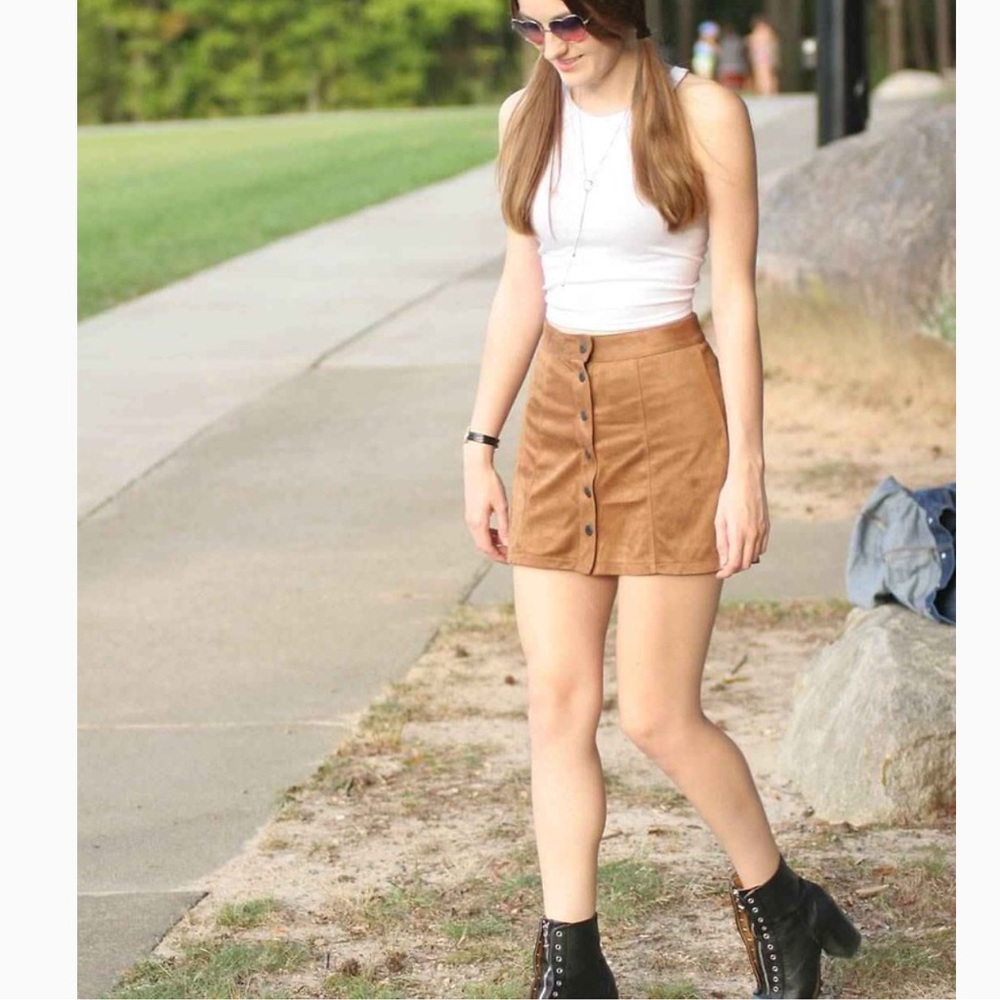 American eagle button front faux suede skirt - Picture 1 of 8